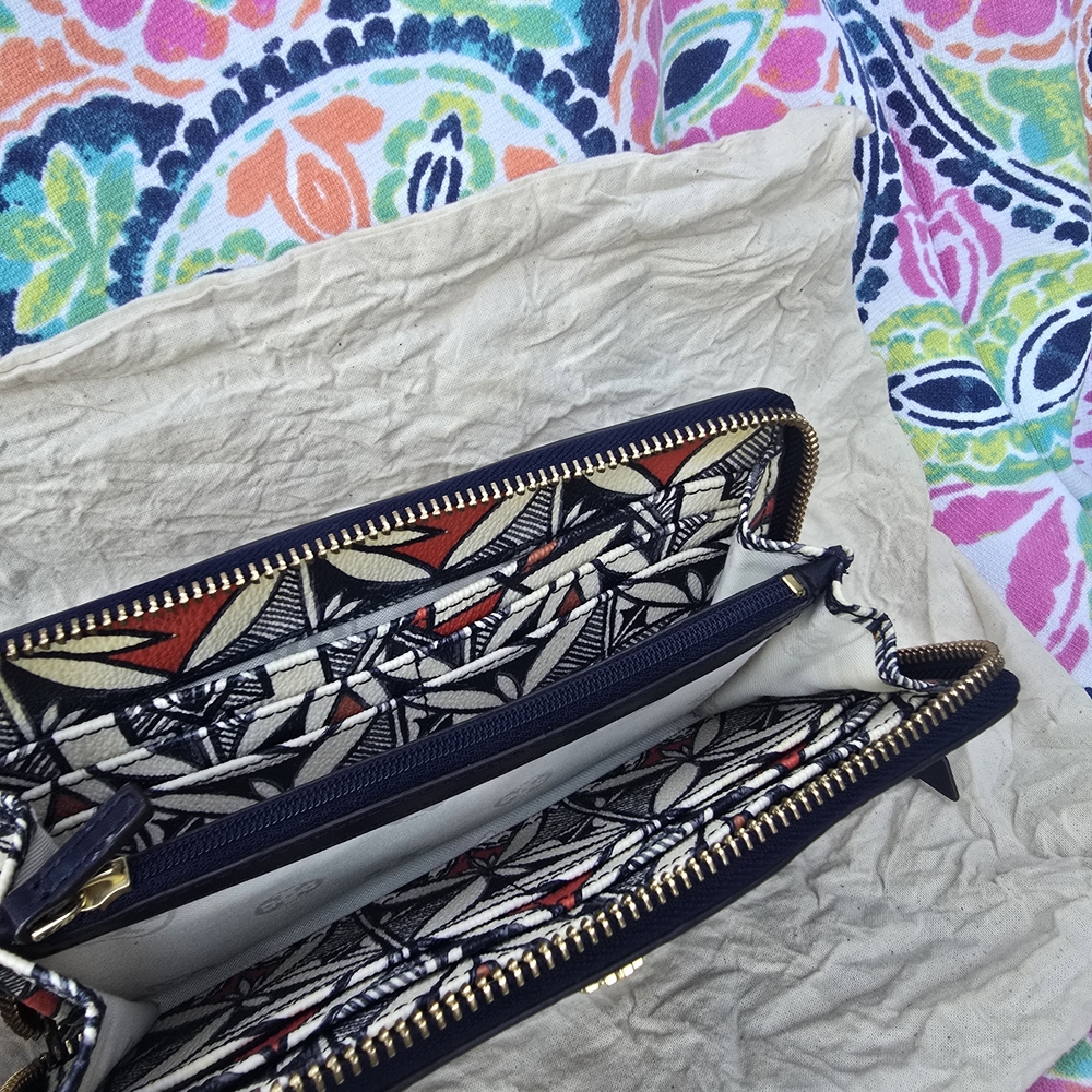 Tory Burch Navy, Red, White & Green Floral Zip Wallet - Picture 7 of 9